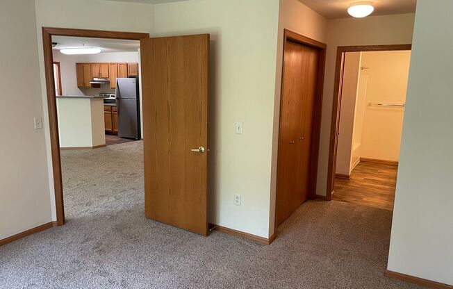 2 beds, 1 bath, 1,086 sqft, $1,620, Unit 925-108