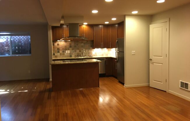 Bella Luna Condos