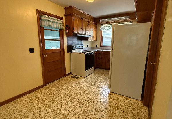 490 SUNLINER DR