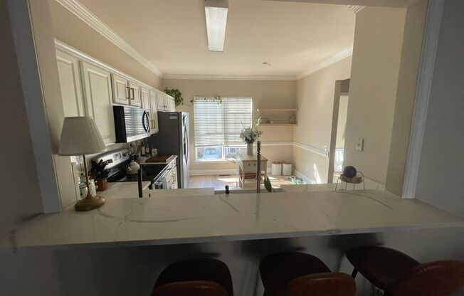 Charming 2-3 BR Townhome in South Park Charlotte