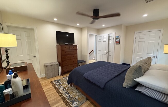 2 beds, 2.5 baths, 1,667 sqft, $3,700, Unit 3
