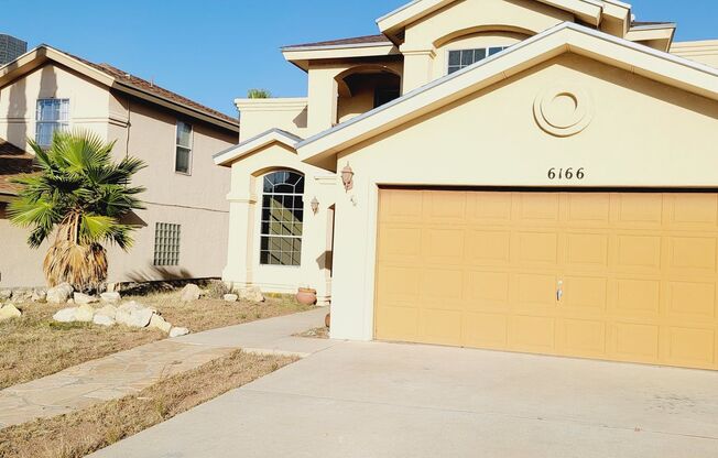 Beautiful 4 bedroom 2 bath home in West El Paso!