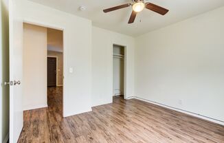 1 bed, 1 bath, 525 sqft, $700, Unit Apartment 10