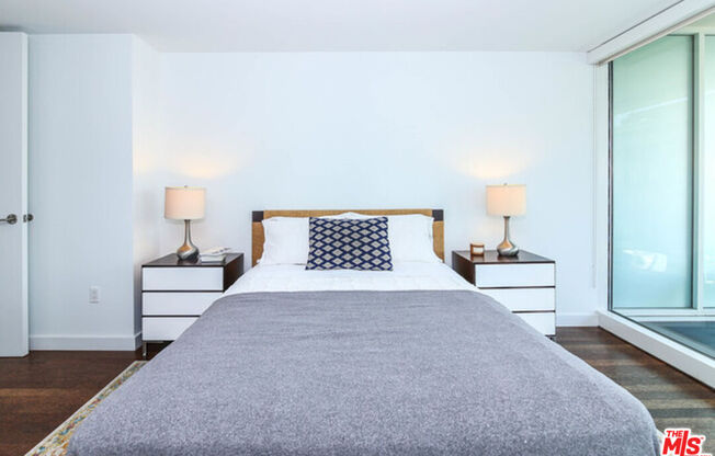 2 beds, 2.5 baths, 1,700 sqft, $5,250, Unit 10N