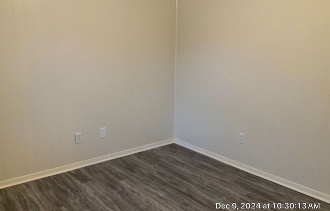 2 beds, 1 bath, 872 sqft, $1,350, Unit 01930