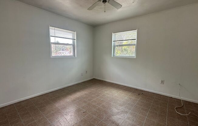 HALF MONTH OFF! 2 Bedrooms 1 Bath _Titusville Duplex