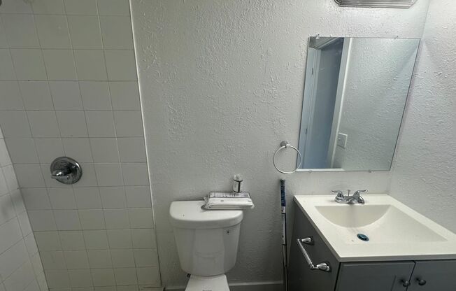 2 beds, 2 baths, $1,995, Unit P101