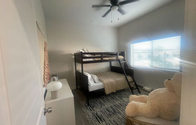 2 beds, 2 baths, 1,100 sqft, $1,625, Unit 124