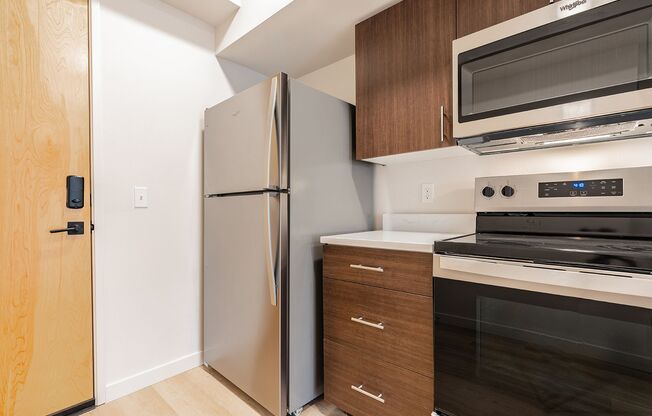 Studio, 1 bath, 284 sqft, $1,182.18, Unit 624