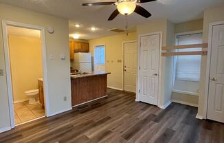 Studio, 1 bath, 450 sqft, $695, Unit 900 Market