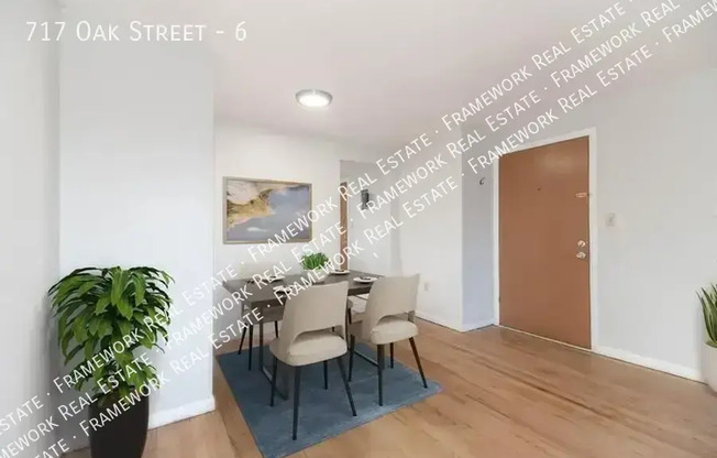 717 OAK ST