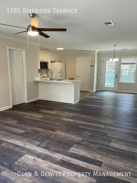 1185 RIVERSIDE TERRACE
