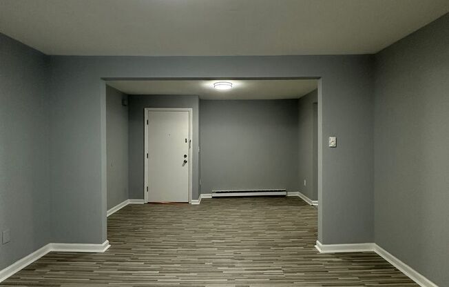 2 beds, 1 bath, $2,397