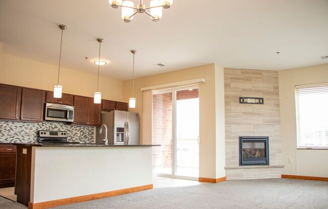 2 beds, 2 baths, $1,795, Unit 202