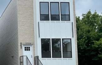 1058 N Central Park Ave