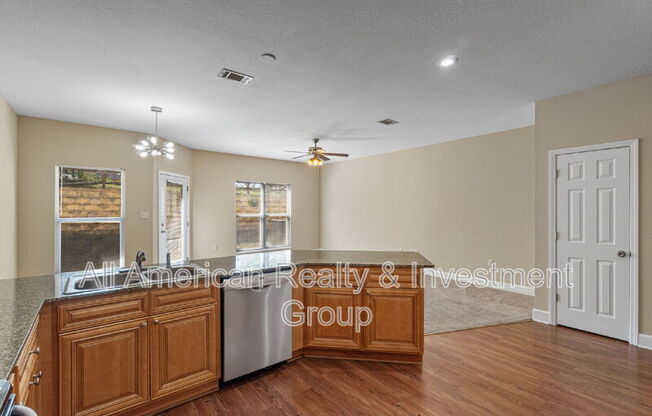 511 ARBOR LK DR
