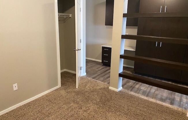 Studio, 1 bath, 558 sqft, $845, Unit Bldg 2 Apt 2206