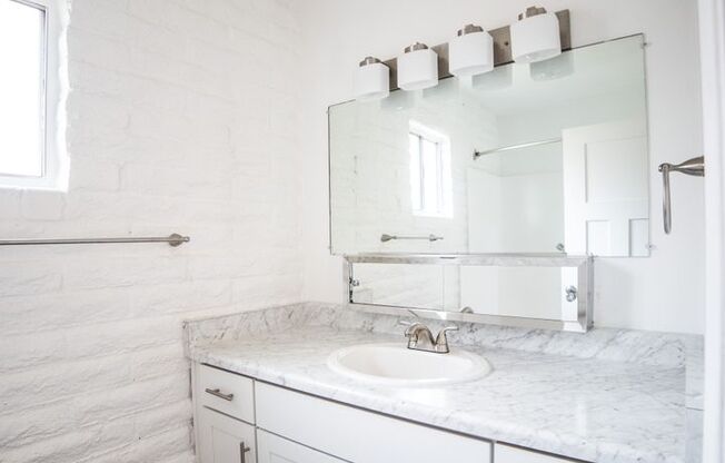 1 bed, 1 bath, 880 sqft, $1,210, Unit 07D