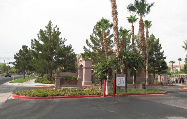 2 beds, 2.5 baths, $1,775, Unit # 1012