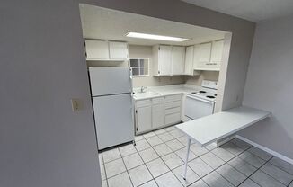 1 bed, 1 bath, $560