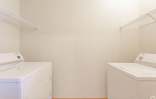 1 bed, 1 bath, 820 sqft, $1,325, Unit 317