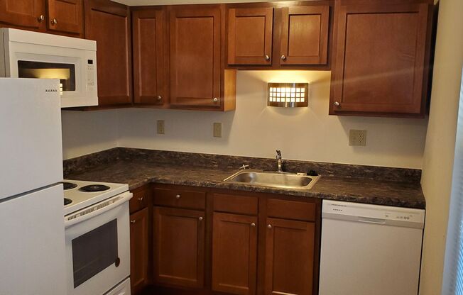 2 beds, 1.5 baths, 1,100 sqft, $1,165, Unit 684201