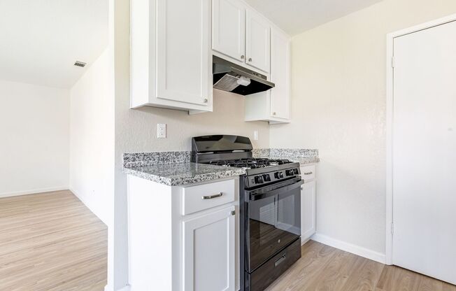 2 beds, 1 bath, 890 sqft, $2,129, Unit 203