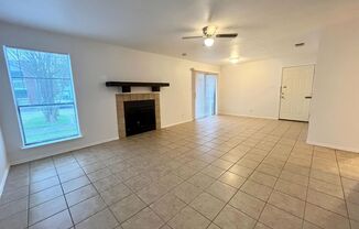 2 beds, 1 bath, $999, Unit Unit 2