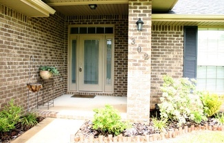 4 beds, 2 baths, $2,000