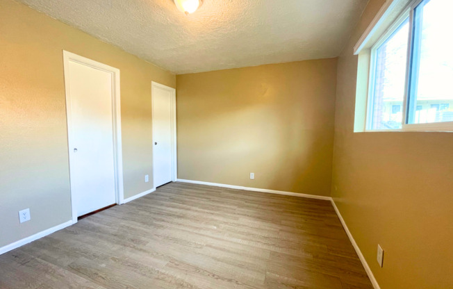 2 beds, 1.5 baths, 948 sqft, $995, Unit Unit 120