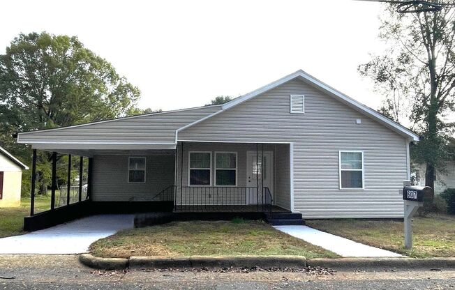 Beautifully Renovated 3 bedroom 3 bathroom house