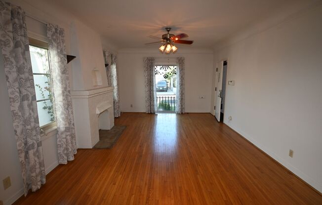 Single story 3 bedroom 2 bath home in Belmont Shore