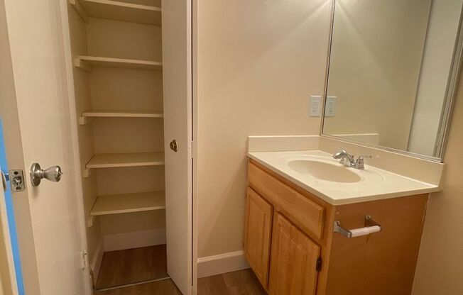 1 bed, 1 bath, 745 sqft, $1,660, Unit 14202 #203