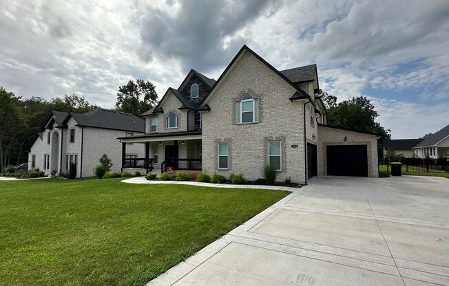 3100 SF Dog Friendly 5 Bedroom Home for Rent!