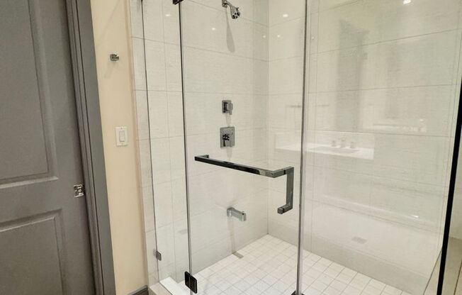 2 beds, 2 baths, 1,455 sqft, $4,000, Unit 1103