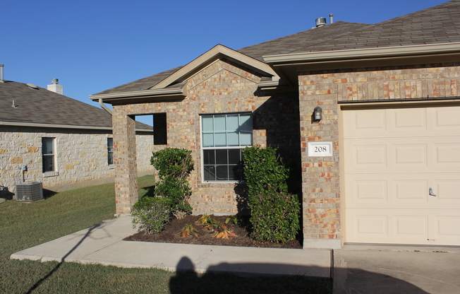 Adorable 1 story 4 Bedroom In Kyle