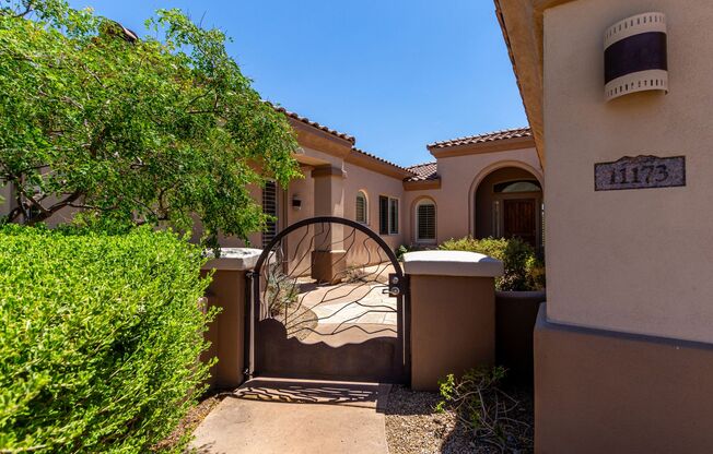 GORGEOUS SINGLE-FAMILY HOME LOCATED IN MCDOWELL MOUNTAIN RANCH!