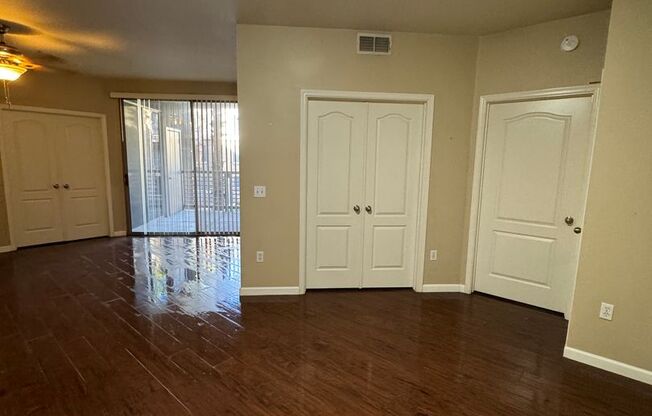 2 beds, 2 baths, $1,695, Unit UNIT 288