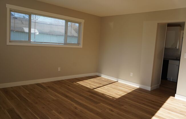 Fully Remodeled Duplex Available in West Vancouver for Rent - 1410 E 30th St