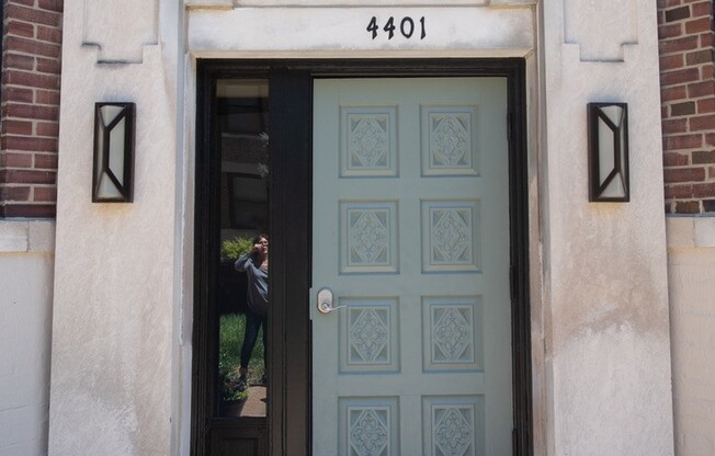 2 beds, 1 bath, 950 sqft, $1,725, Unit 4401 - D