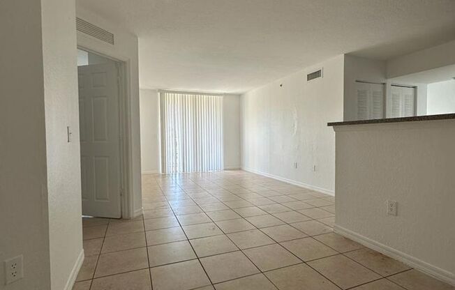 3 beds, 2 baths, 1,079 sqft, $3,200, Unit 13780-301