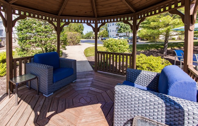 Gazebo with seating at Apartments in Odenton MD | Fieldstone Farm apartments