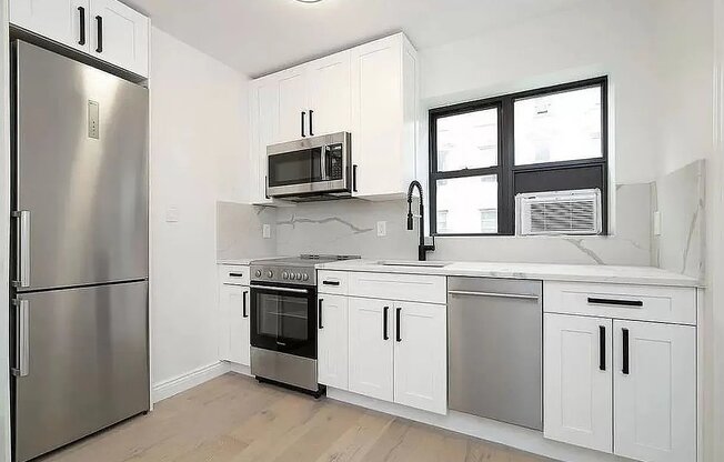 133 LUDLOW ST