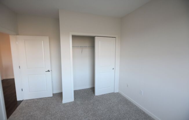 2 beds, 2 baths, 960 sqft, $3,195, Unit 401