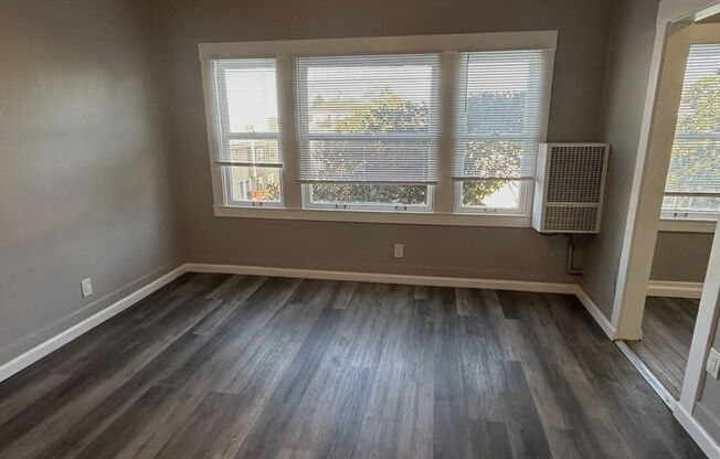 Studio, 1 bath, 451 sqft, $1,395, Unit INT-21