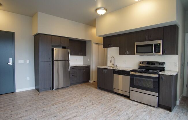 Serene Modern One Bedroom in Buckman Neighborhood!