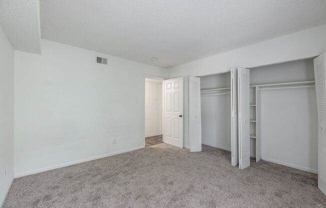 2 beds, 2 baths, 1,016 sqft, $1,195, Unit 2-13B