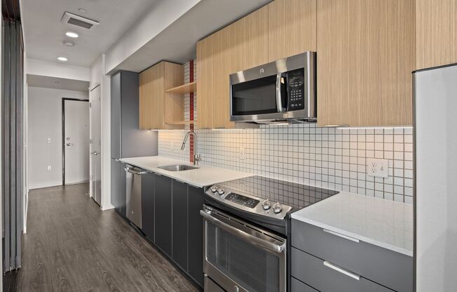 1 bed, 1 bath, 565 sqft, $1,965, Unit 505