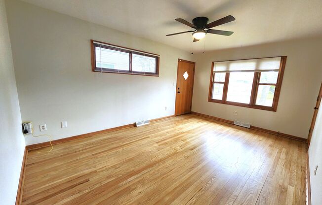 Spacious 3-bedroom single family home w/ finished basement