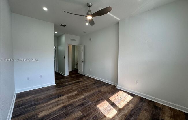 2 beds, 2 baths, 1,088 sqft, $2,995, Unit 10630 NW 88th St appt 203 (A11704948)